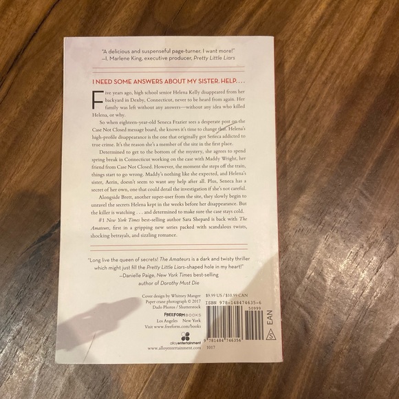 Book - The Amateurs - Picture 2 of 3